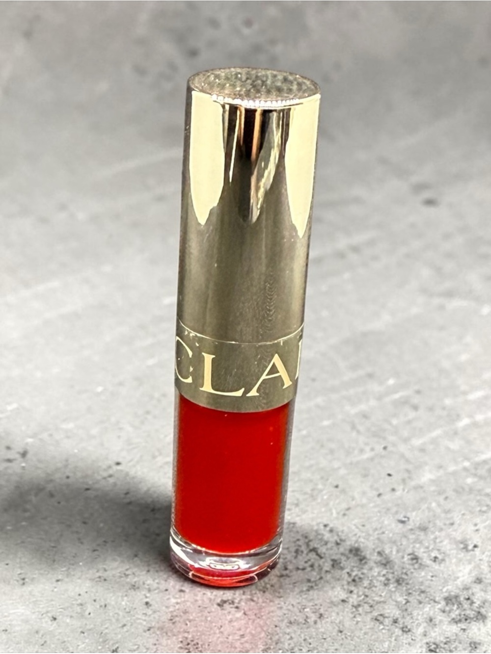 🍒CLARINS🍒Lip Comfort Hydrating & Plumping Oil in 03 Cherry/NIP